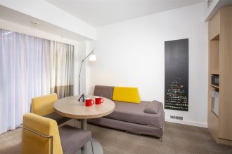Executive room with a view of the atrium, for people with limited mobility - with a double bed: Photo 7
