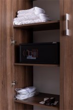 Deluxe + Room with a balcony and a double bed: Photo 3