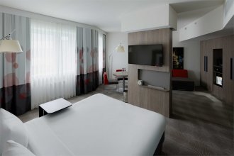 Представительский номер - с двуспальной кроватью: Фотография 1