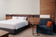 Superior Suite with Sea View - with Double Bed and Sofa: Photo 7