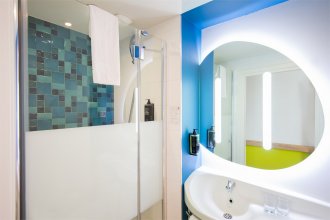 Standard Room – 2 Single beds: Photo 4