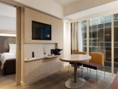 Executive room with a view of the atrium, for people with limited mobility - with a double bed: Photo 8