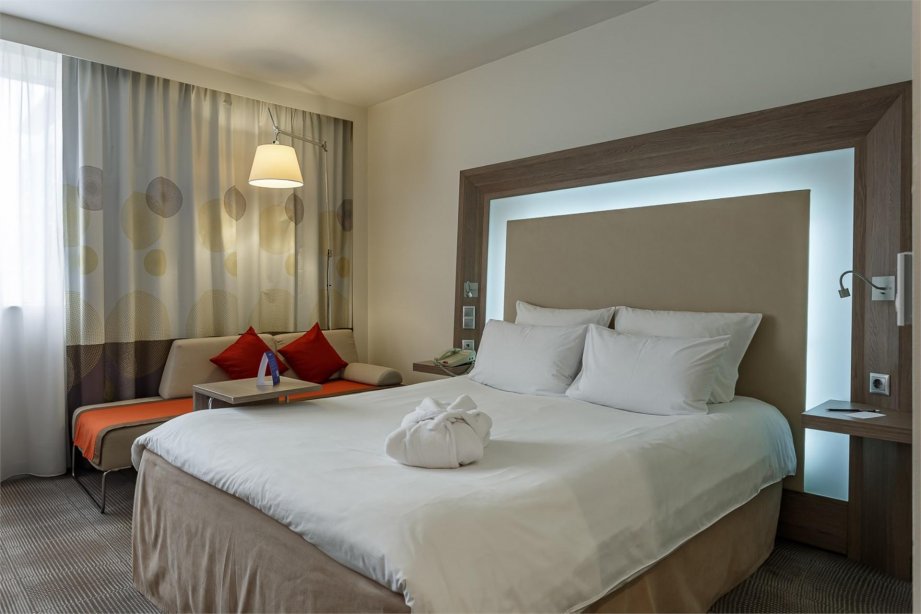 Superior Room with Double Bed and Sofa