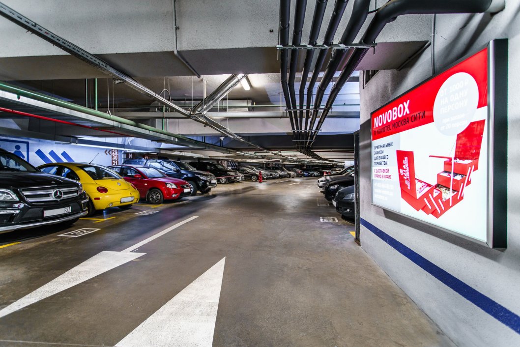 Hotel parking