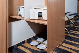 Standard room with 2 single beds: Photo 2