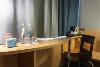 Премиальный номер, вид на реку - с одной большой кроватью: Фотография 3