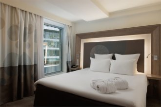 Executive Room with a double bed, city view: Photo 1