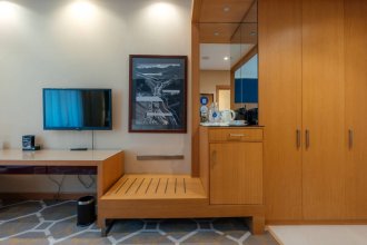 Superior King with Courtyard View: Photo 3