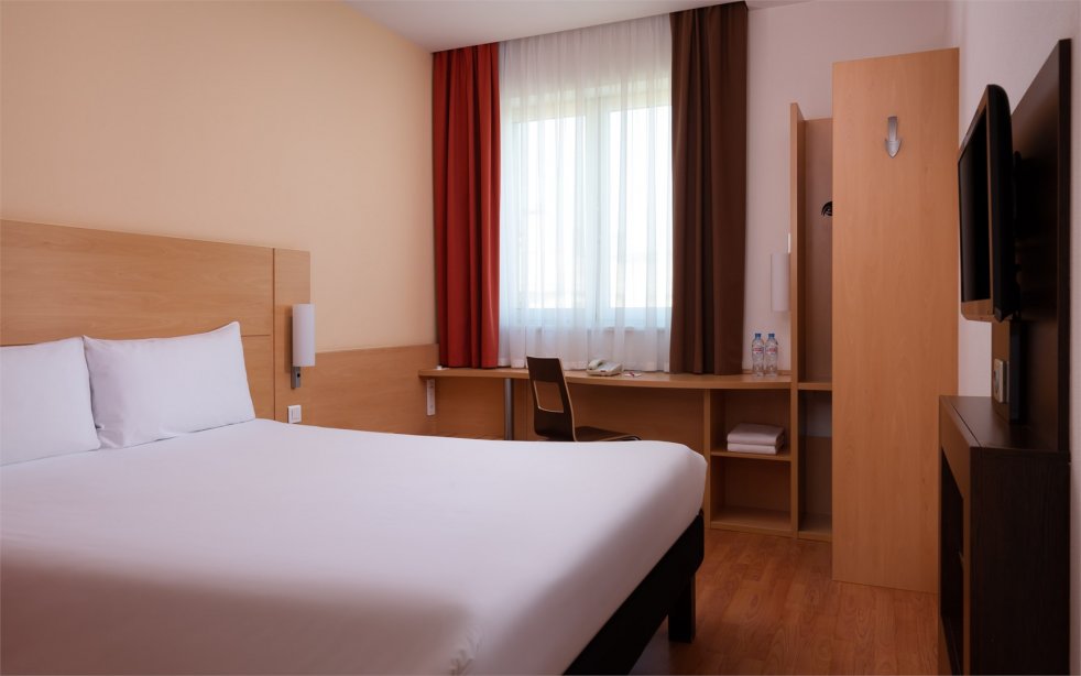 Standard room with 1 double bed