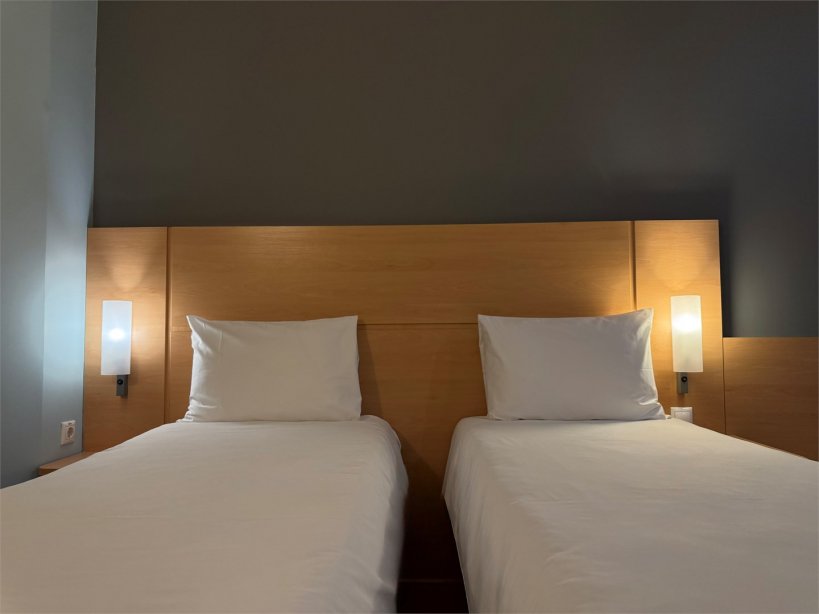 Standard Room - with 2 single beds